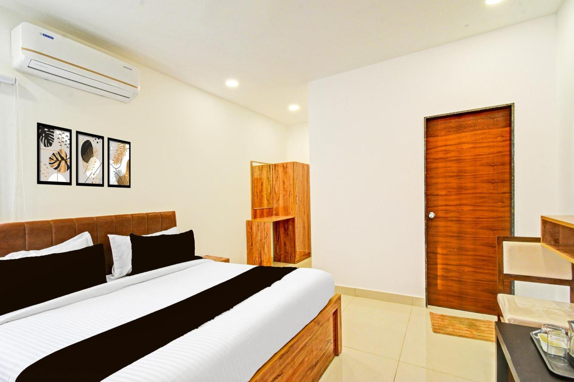 Super Townhouse Oak Suchitra Kompally Road Formerly Sun Moon Hotels Trimulgherry Экстерьер фото
