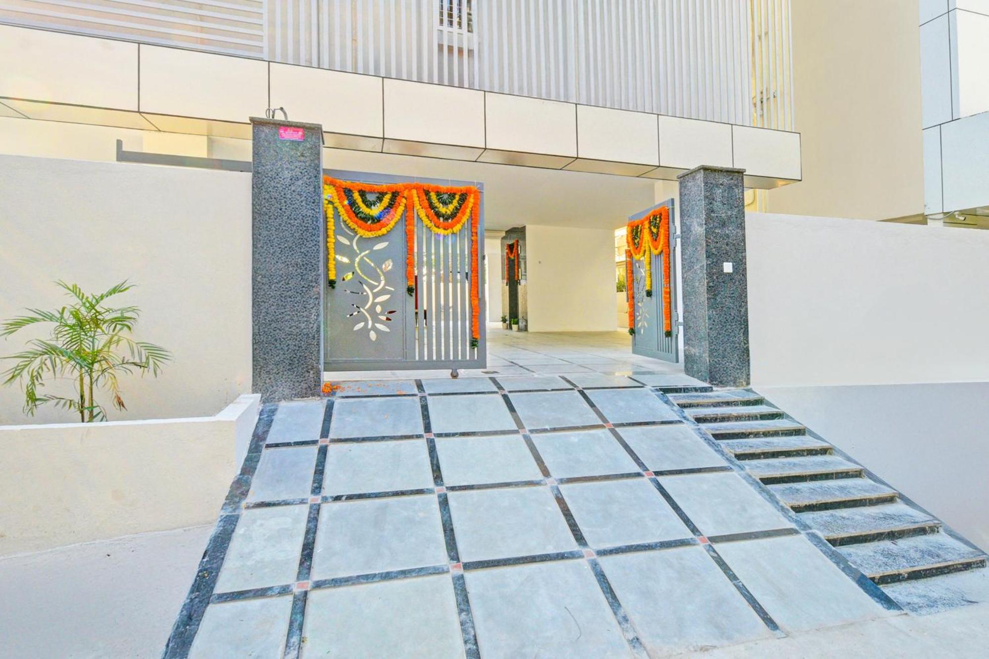 Super Townhouse Oak Suchitra Kompally Road Formerly Sun Moon Hotels Trimulgherry Экстерьер фото