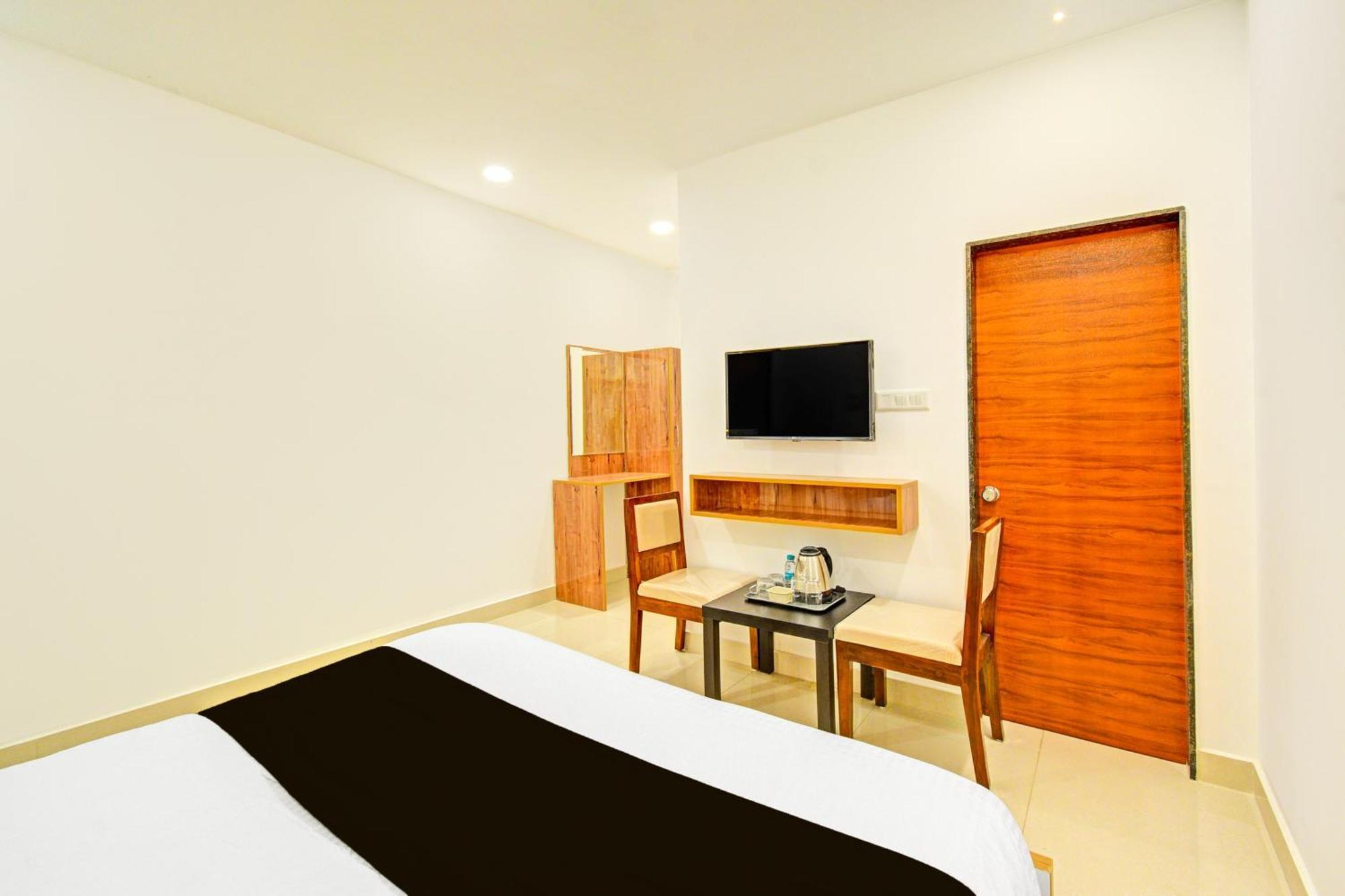 Super Townhouse Oak Suchitra Kompally Road Formerly Sun Moon Hotels Trimulgherry Экстерьер фото